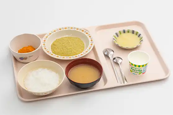 「全粥食:極刻みトロミ」の写真